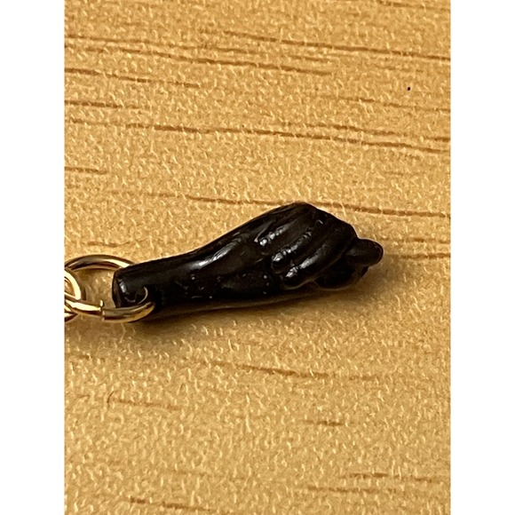 Gold Tone Mano Figa Bracelet Black Red Beads Protection Charm 5.5 Inch - Picture 5 of 6